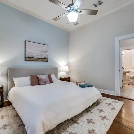 Downtown Historic 2Bdrm, Walk To Riverwalk, Alamo; Beautifully Renovated! San Antonio Exterior photo