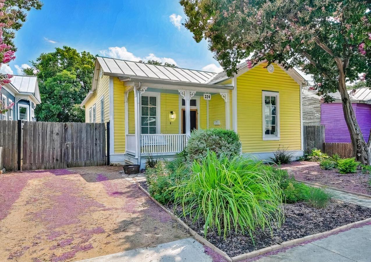 Casa vacanze Downtown Historic 2bdrm, Walk To Riverwalk, Alamo; Beautifully Renovated! *